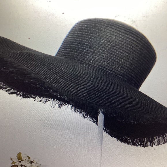 FOLDABLE WIDE BRIM HAT - Picture 1 of 2